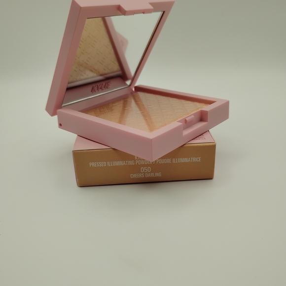 KAJA Pink Makeup Bag & Kylie Highlighter& Glow Recipe Serum Bundle - Picture 3 of 5